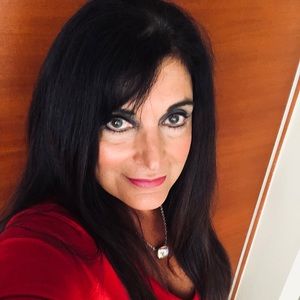 Meet your Posher, Maria